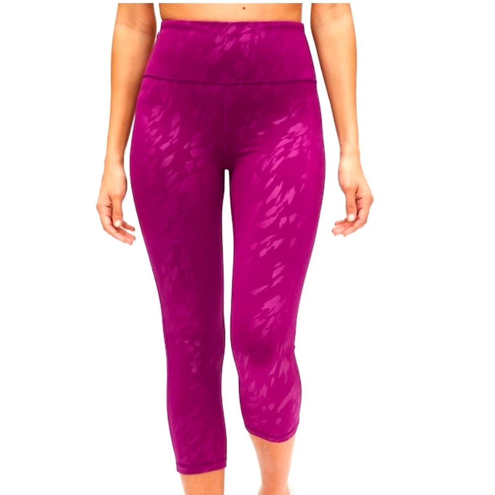 Gap Fit Eclipse Hi-Rise Capri Compression Leggings